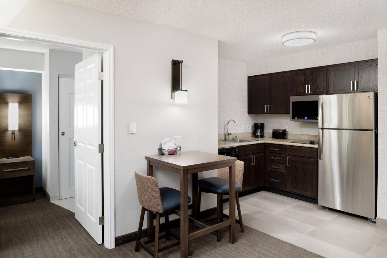 Residence Inn Pleasanton Exterior photo